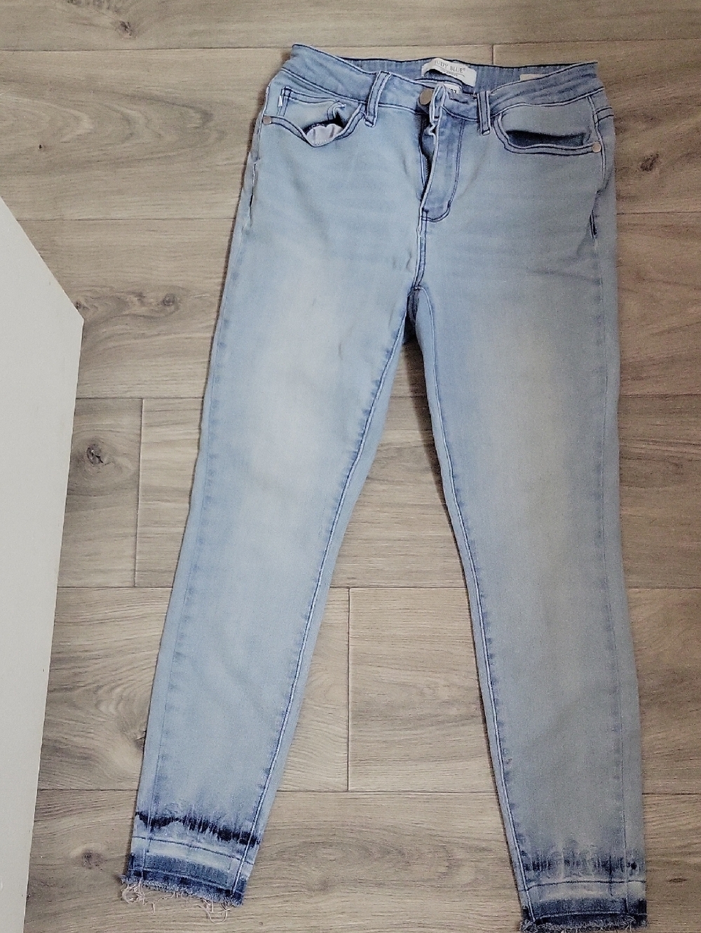 Judy Blue Light Blue Skinny Jeans with Frayed Hem
